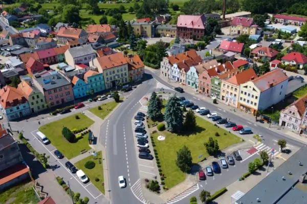 Kino plenerowe w Wąsoszu: darmowe seanse w sobotę w amfiteatrze