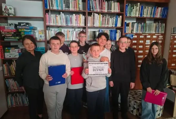 Narodowe Czytanie „Dziadów” w Wąsoszu – młodzież ożywiła romantyczny dramat