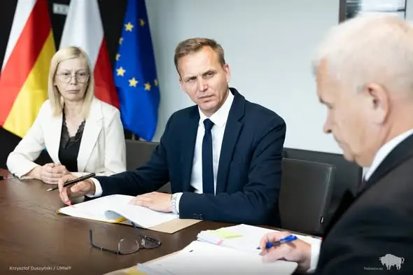 Radziłów z nowym boiskiem wielofunkcyjnym – umowa podpisana
