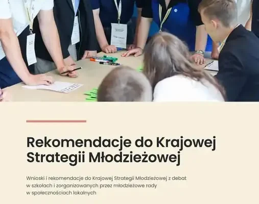 Raport z 150 debat: 6031 młodych Polaków wskazało, co trzeba zmienić