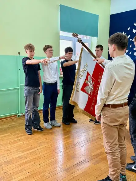Dzień Edukacji Narodowej 2026 w ZS Szczuczyn – ślubowanie pierwszaków i sportowe emocje