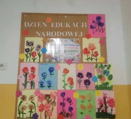 Dzień Edukacji Narodowej w świetlicy – laurki i kwiaty z woreczków