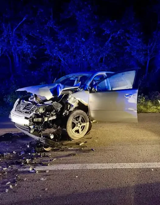 Zderzenie auta z ciągnikiem na drodze Wąsosz – Ławsk. Jedna osoba ranna