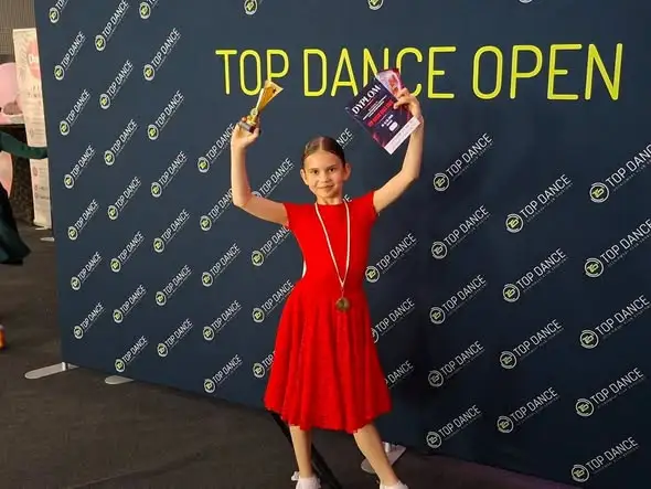 Tancerki ARA GCK z Grajewa na podium w Ostrołęce i Raszynie