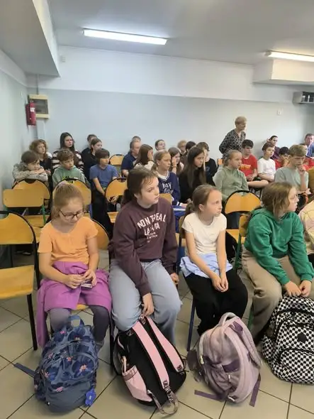 Policja spotkała się z uczniami SP2. Temat: zagrożenia i bezpieczeństwo