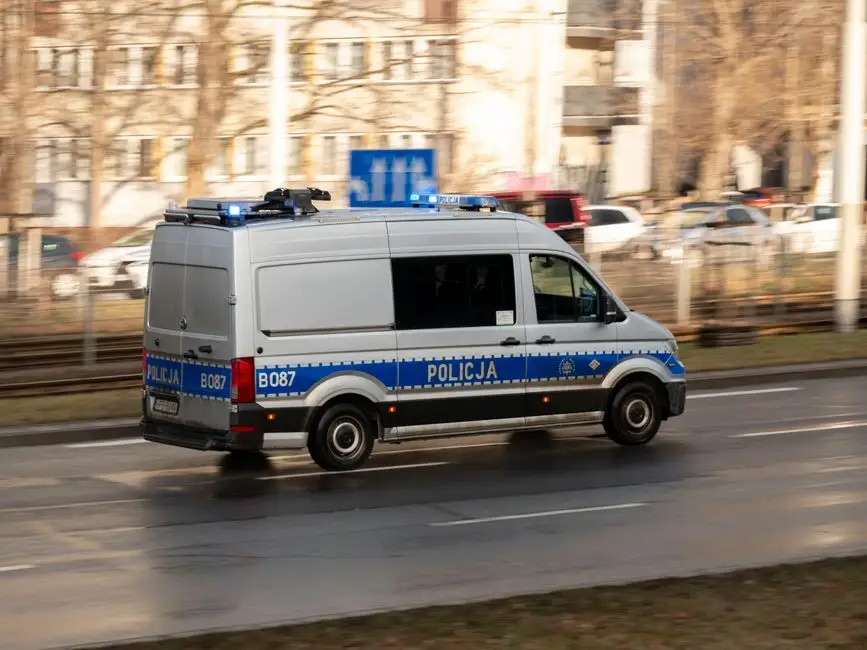 Rekordowa kara dla pirata drogowego. 35-latek stracił prawo jazdy i zapłaci 4 tysiące złotych